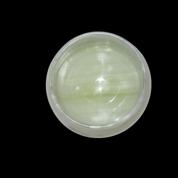 Elegant Green Onyx Carved Stone Goblet – Polished Floral Design, Unique Red Mark - Picture 8 of 10